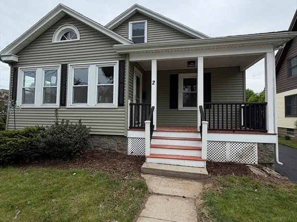 2 Columbia Blvd, Peabody, MA 01960