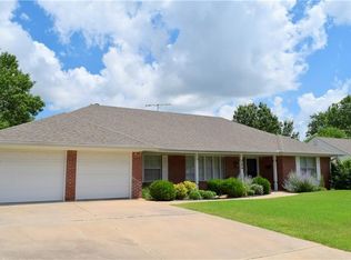 306 E Franklin St, Shawnee, OK 74804