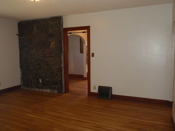5th image of 1635 S 10th St W