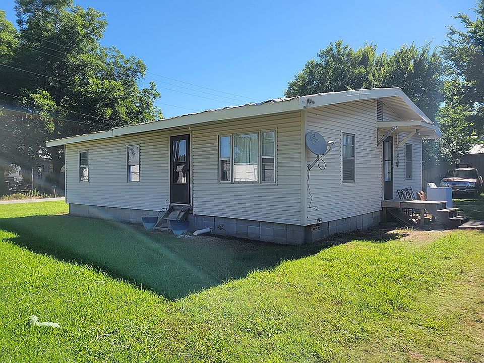 1st image of 304 S McDonald St