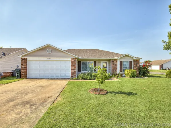 14902 E 89th Pl N, Owasso, OK 74055