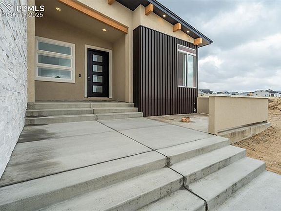 3rd image of 2064 Walnut Creek Ct