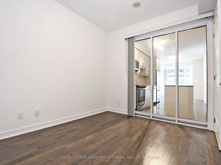 9201 Yonge St #NW-407 — Photo 14