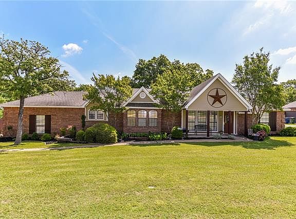 4th image of 1215 Vera Ln