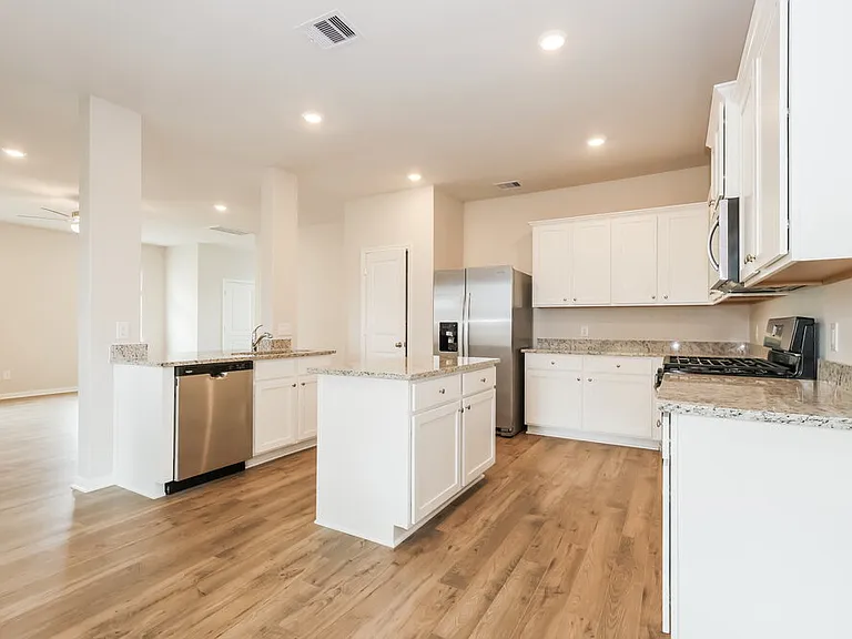 15652 Plum Brook Dr — Photo 9