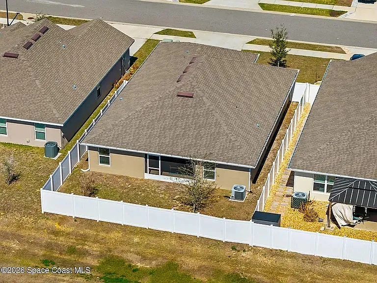 695 Lantana St — Photo 22