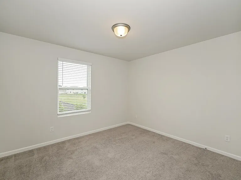 545 Samuel Lee Ln — Photo 12