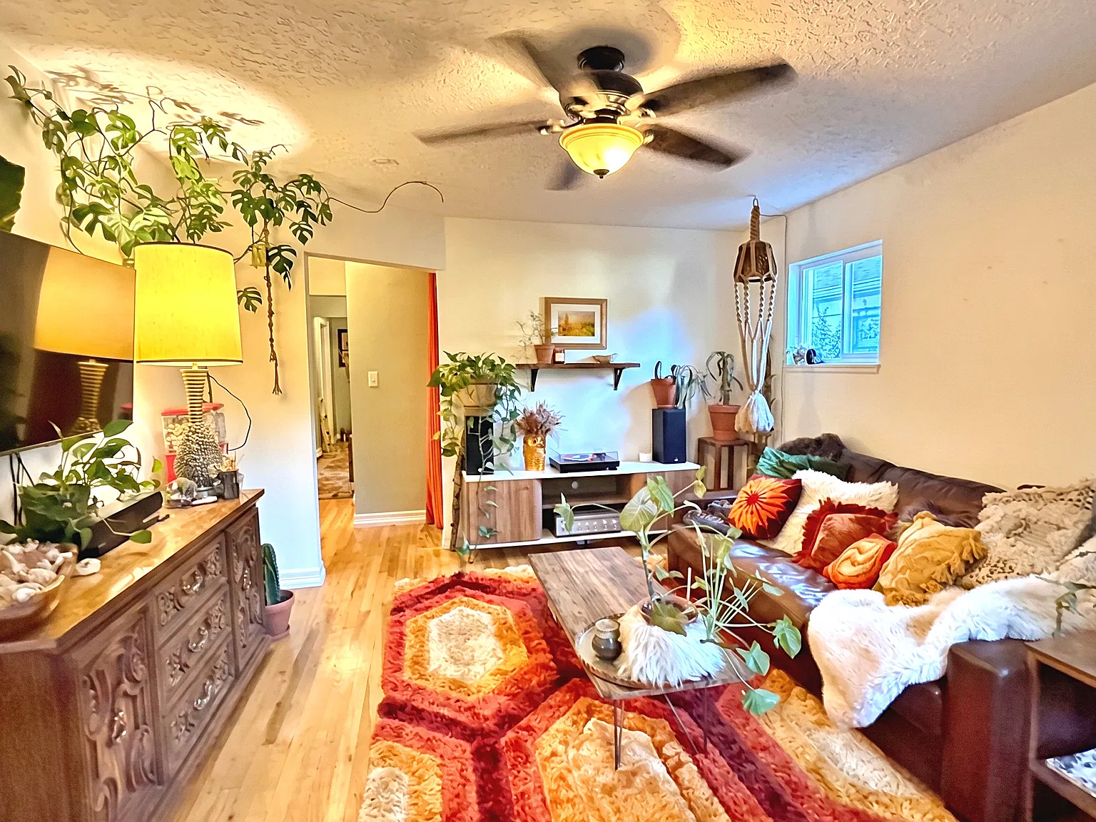 2 bed, 1158 sqft, $2,600 — Photo 3