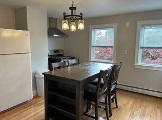 71 Yeoman Ave FLOOR 2, Cranston, RI 02920