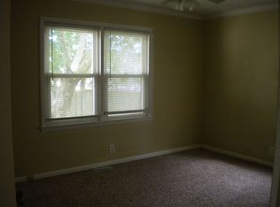 1604 Park Haven Dr, Champaign, IL