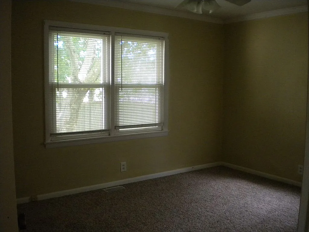 1604 Park Haven Dr photo 1