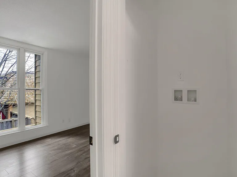 6379 Barrie Rd — Photo 8