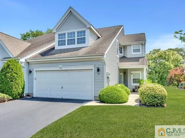 12 Breckenridge Ln, Monroe Township, NJ 08831