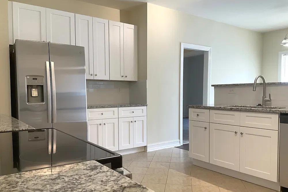 3 bed, 2037 sqft, $1,645 — Photo 1