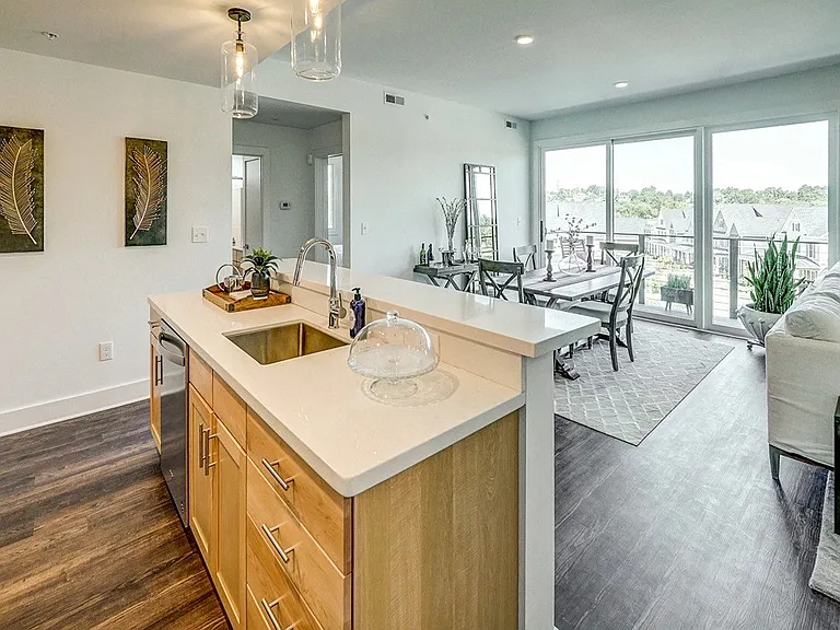 Riverside Village Apartments — Photo 54