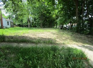1160 Stoner St, Akron, OH 44320