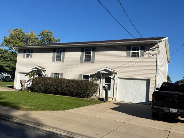 77 Moulton Ave, Cuyahoga Falls, OH 44221