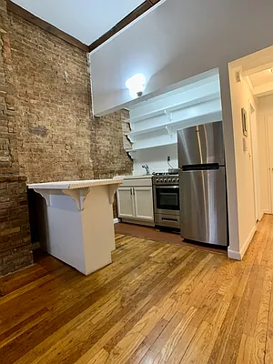 Rented by Building Equity Real Estate LLC | media 15