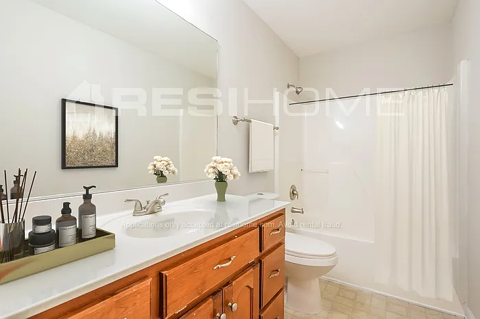 1607 Wellington Dr — Photo 12