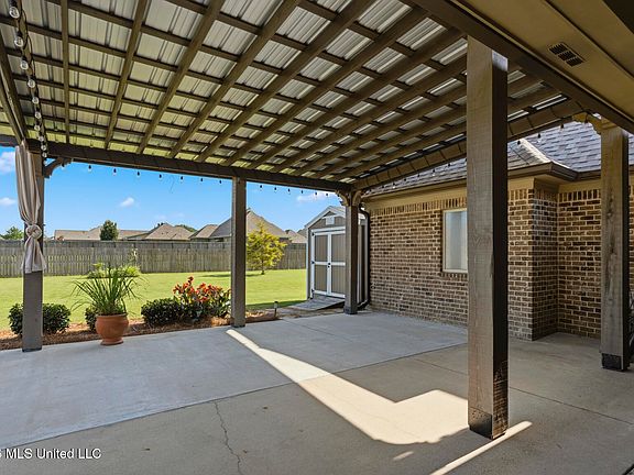 3rd image of 276 Rockbridge Dr