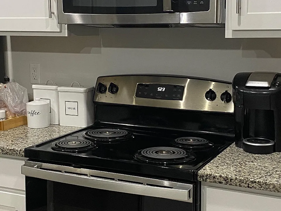 Microwave, dishwasher, electric range, frig, in unit washer/dryer