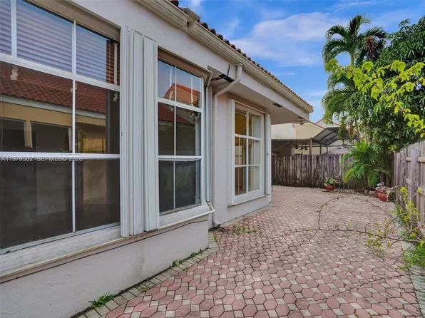 3745 Piccadilly St, Hollywood, FL 33021