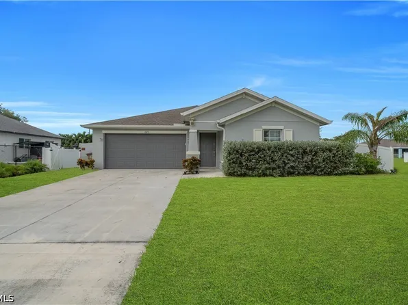 1925 NE 33rd Ln, Cape Coral, FL 33993