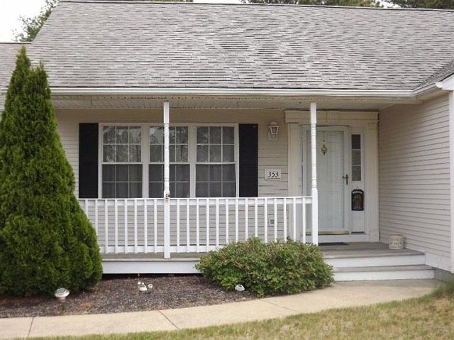 1st image of 353 Lunns Way