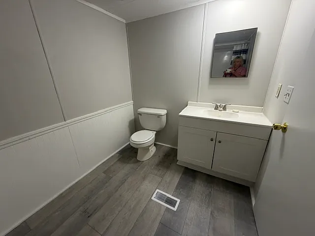 120 Sycamore Ln #B — Photo 22