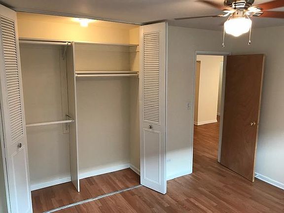 4th image of 6006 N Kenmore Ave APT 107