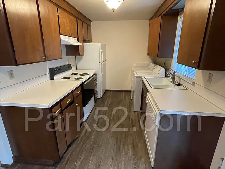 1442 Rainier Dr #3 — Photo 8
