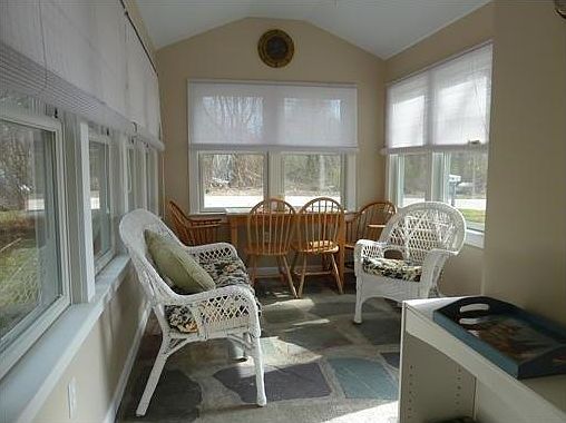 5th image of 78 Nautilus St