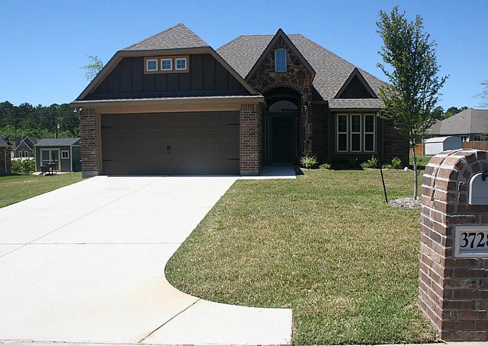 1st image of 3728 Daisey Ln