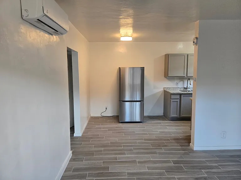 1501 N Oregon St #9 — Photo 1