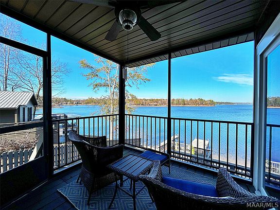 3rd image of 300 Point Rd