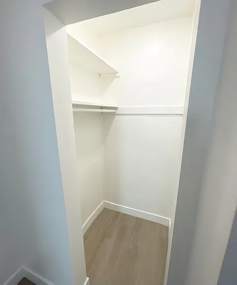 128 S Reeves Dr #6 — Photo 5