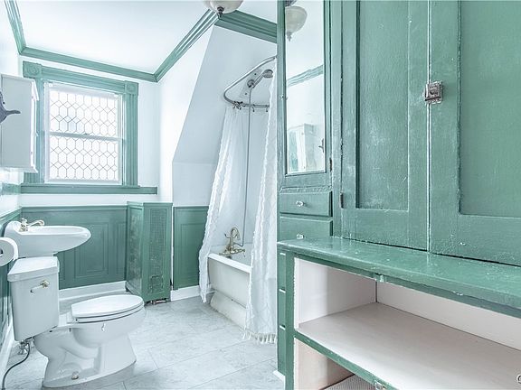 29th image of this home