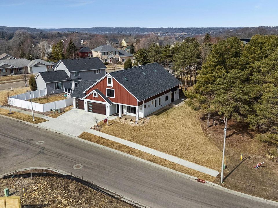 1st image of 2377 Ponderosa Pl SW