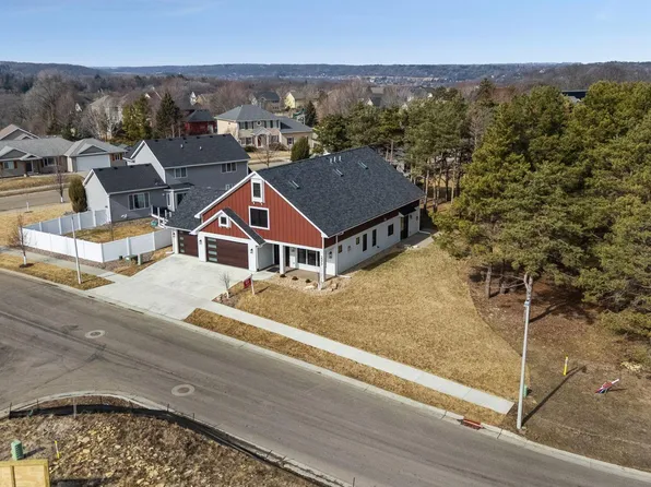 2377 Ponderosa Pl SW, Rochester, MN 55902