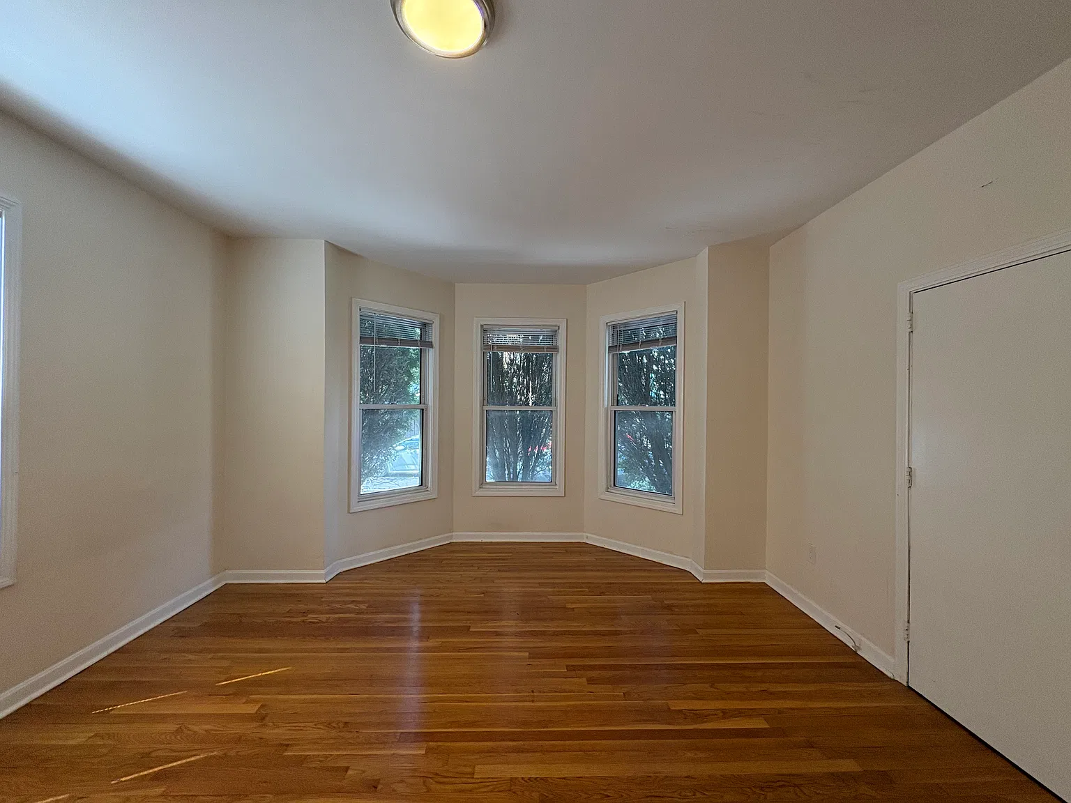 2 bed, $2,800 — Photo 1