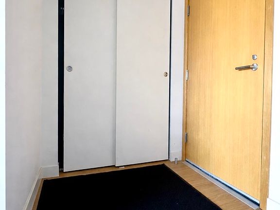 4th image of 188 Keefer St #802