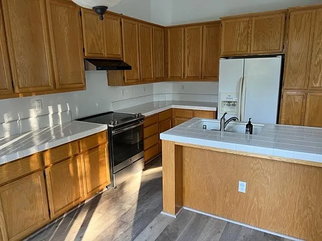 4047 Strolling Ct — Photo 10