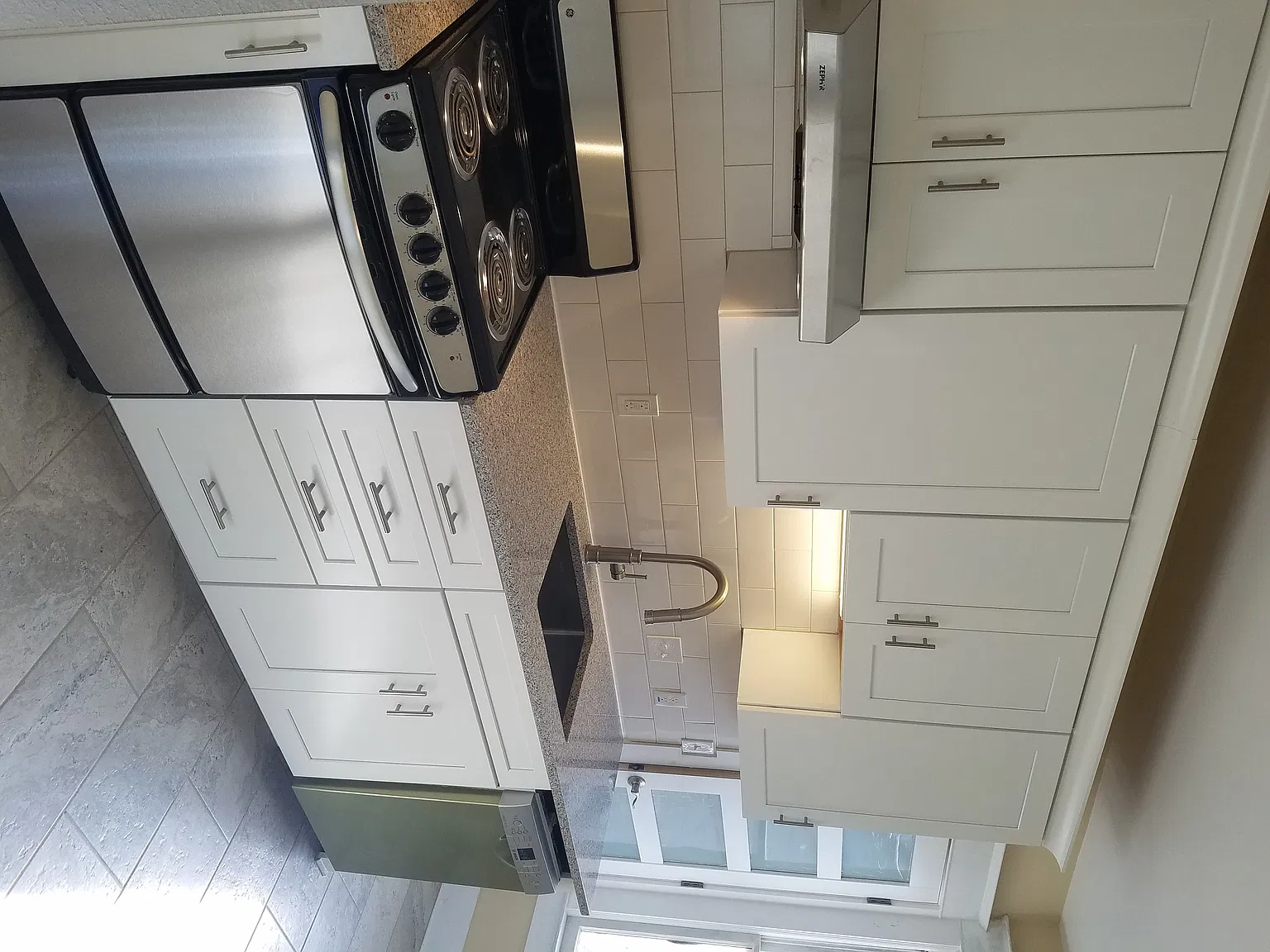 2045 Walnut St — Photo 2