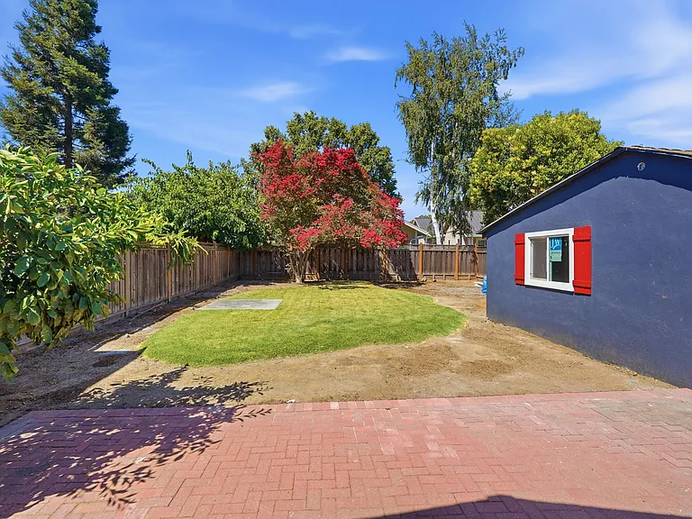 2291 Cottle Ave — Photo 33