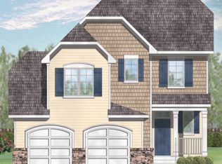 136 Pine Hawk Dr, Spring Lake, NC 28390