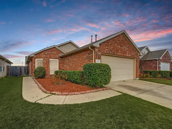 2129 Sweetwood Dr, Fort Worth, TX 76131