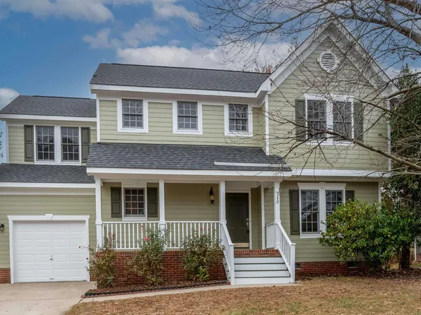 215 Rattan Bay Dr, Raleigh, NC 27610