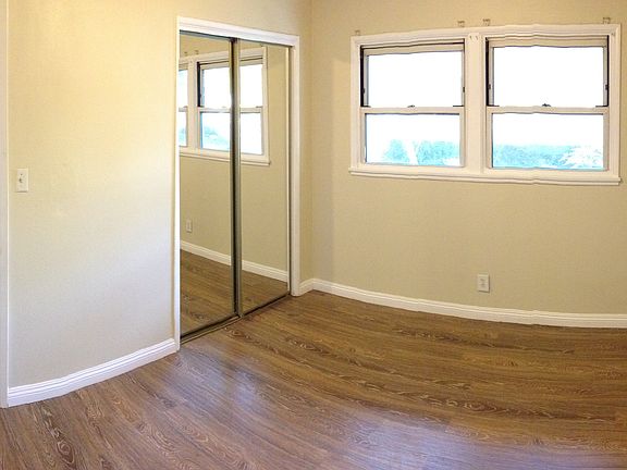 5th image of 3015 Sugarloaf Dr