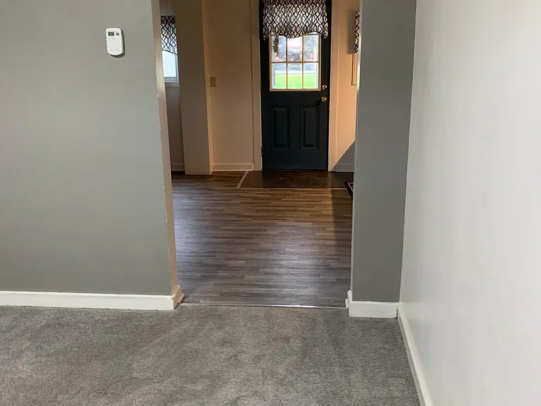 325 Spruce St — Photo 16