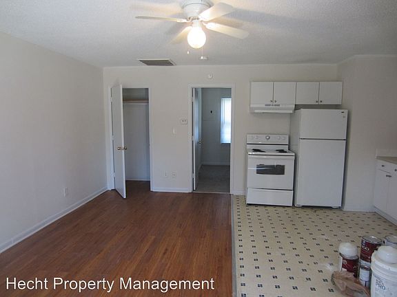 3rd image of 609 W Davidson Ave APT B
